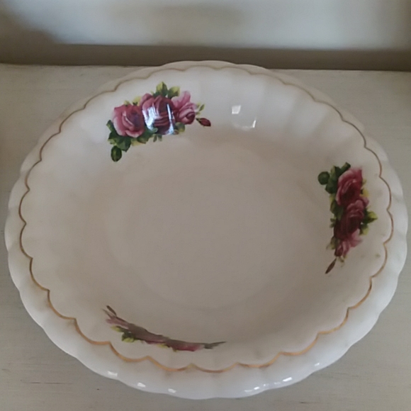 Pretty  Pitcher and  Wash Bowl. - Picture 6 of 6